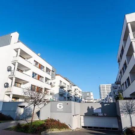 Apartment Apartament Platan 2 *